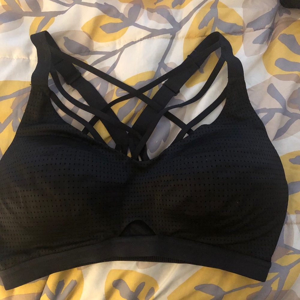 Victoria’s Secret cage front bra 36d euc black